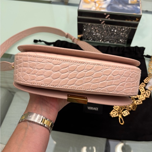 Authentic NWT Versace Blush Croc-Embossed Leather Shoulder Bag w/ Gold Hardware - Picture 8 of 12